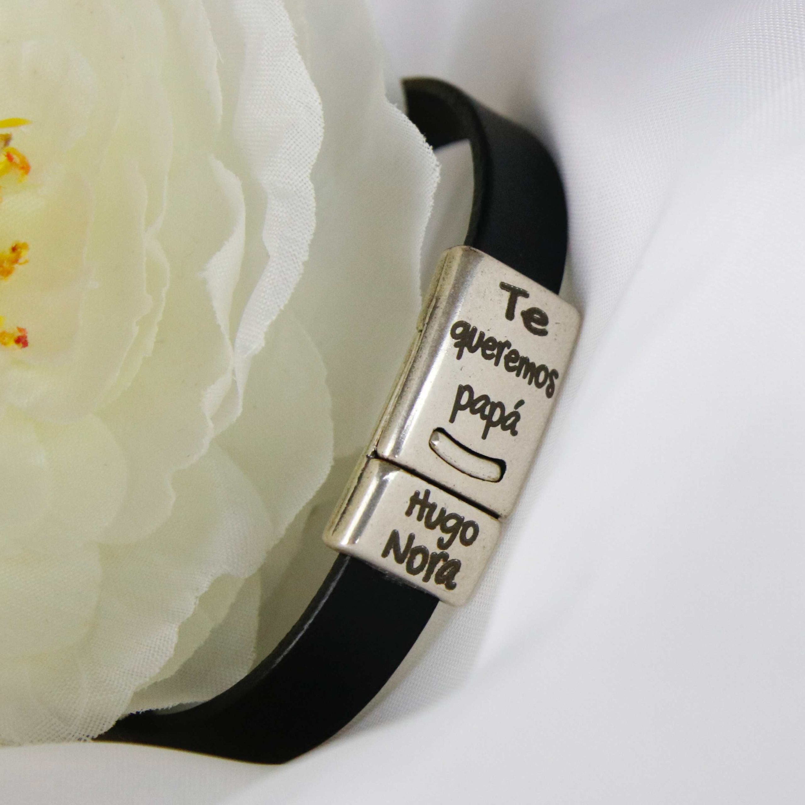 pulsera personalizada de cuero