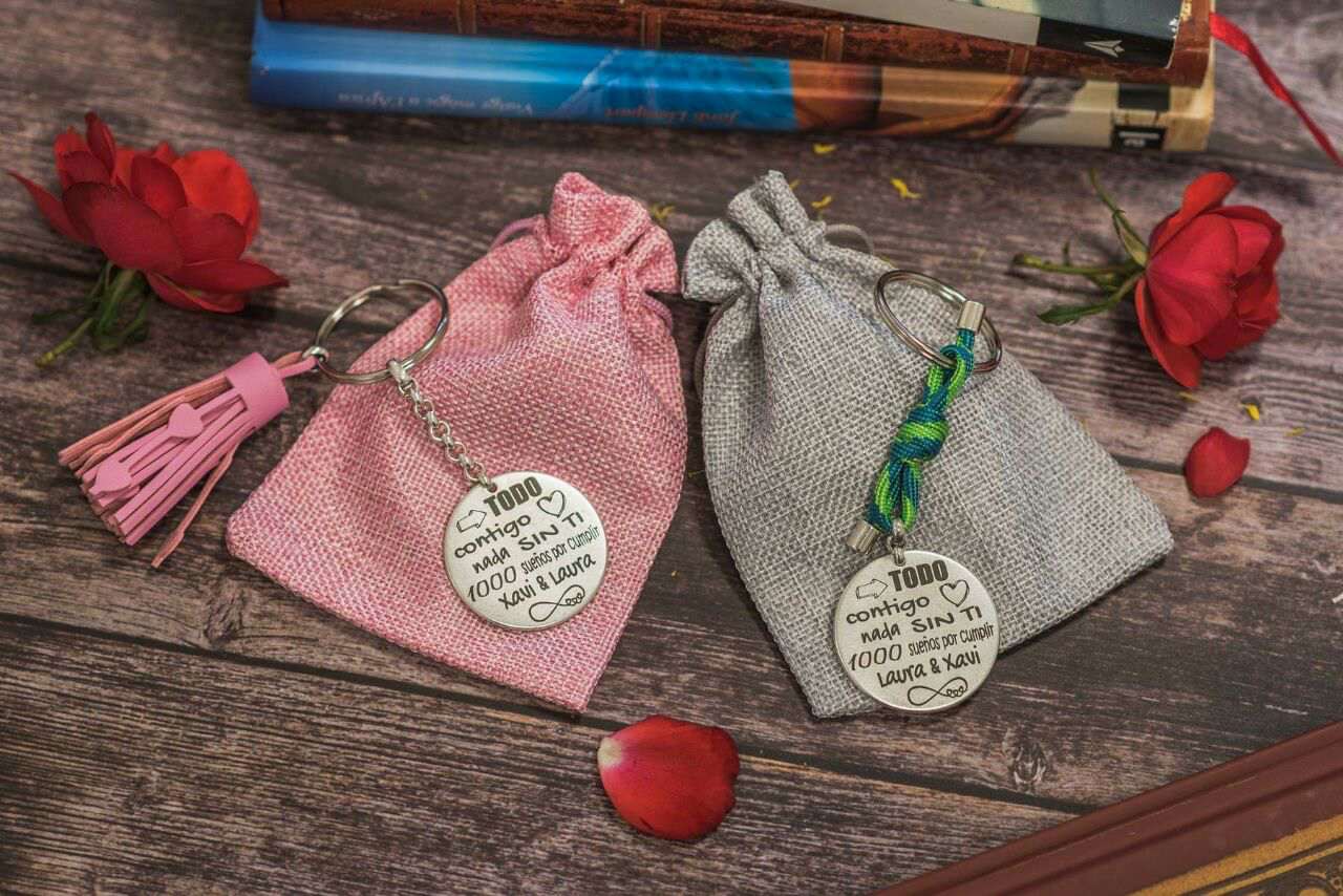 Conjunto llaveros personalizados Sant Jordi