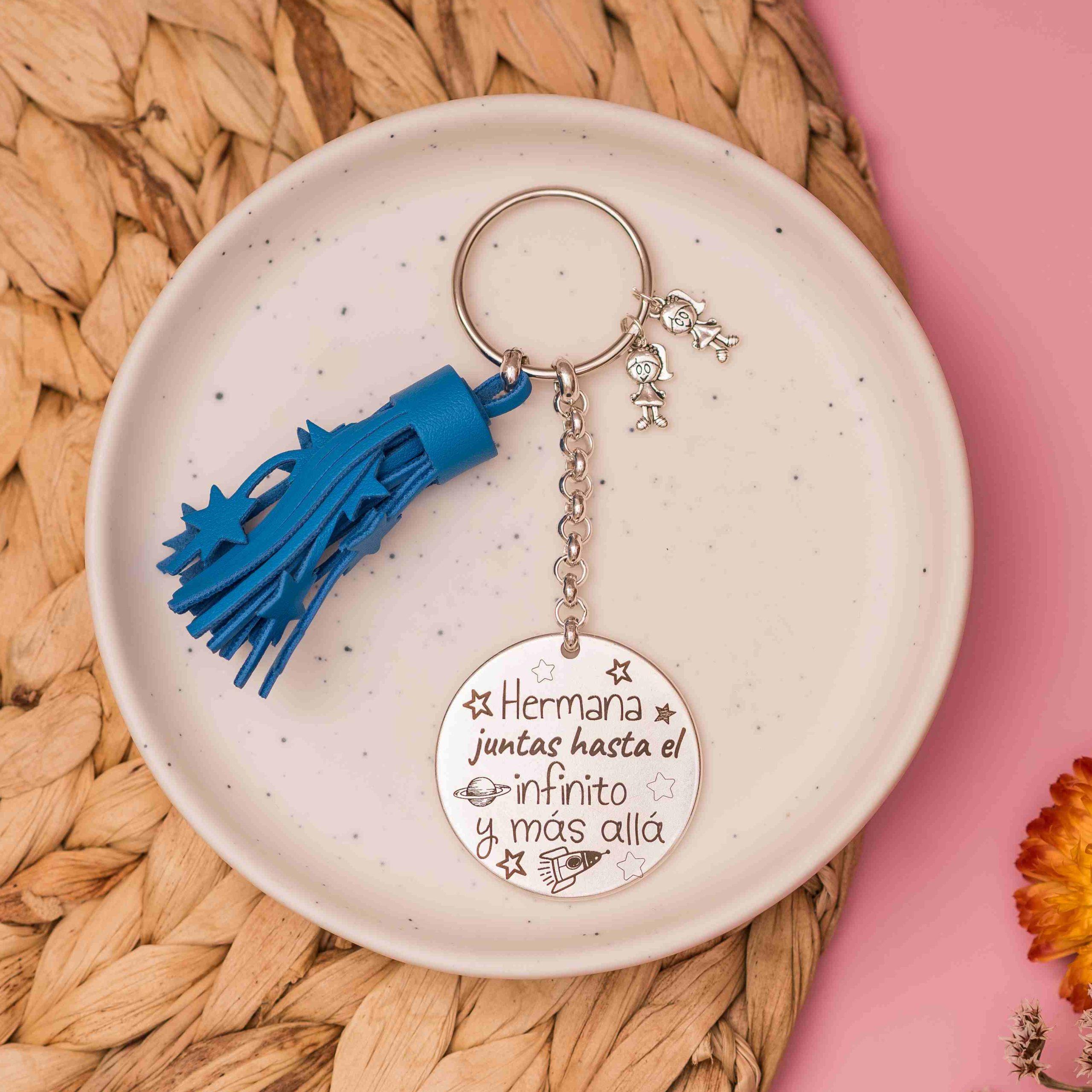 Llavero personalizado hermana juntas