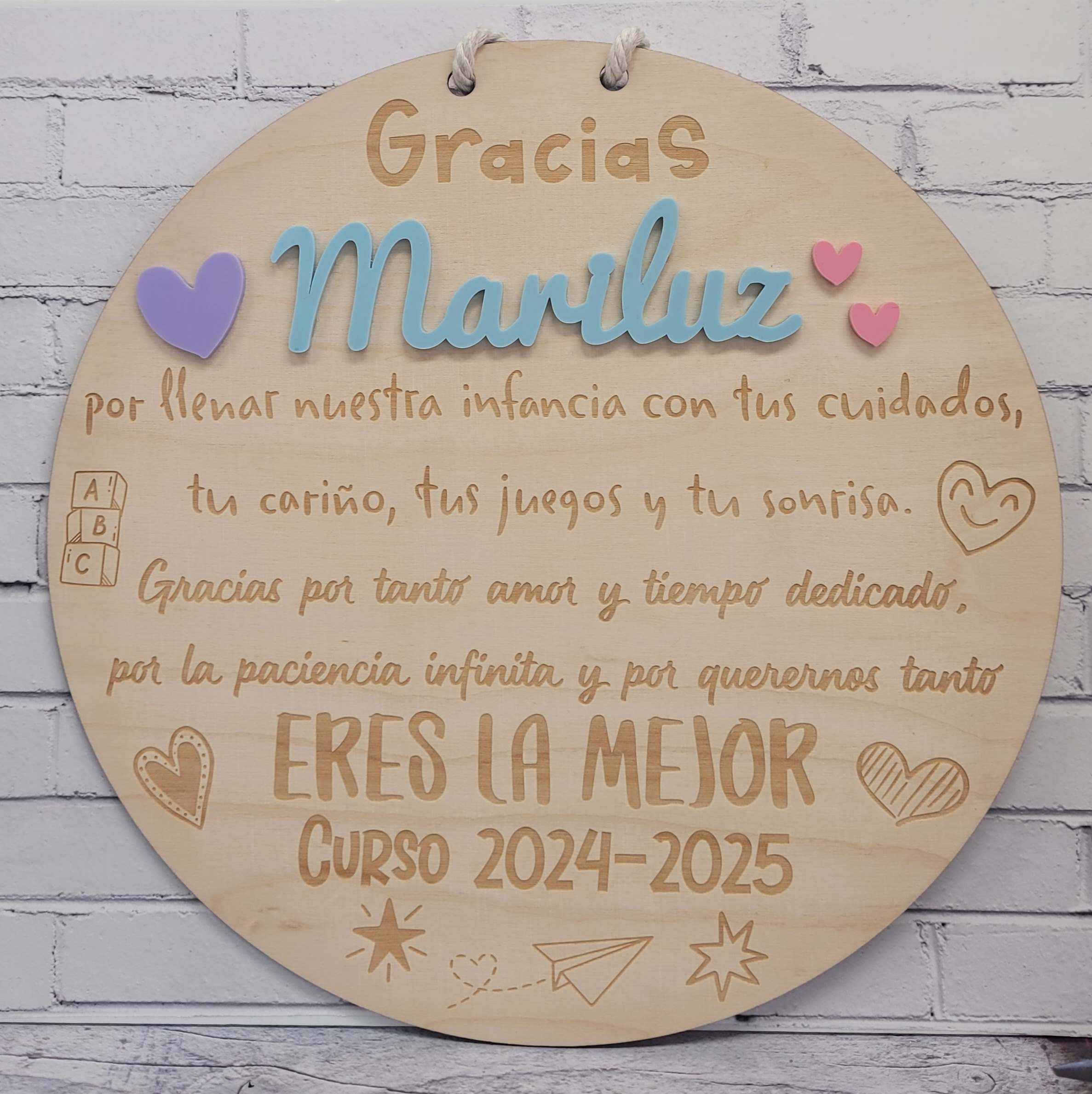 Placa personalizada cuidadora - nombres detrás